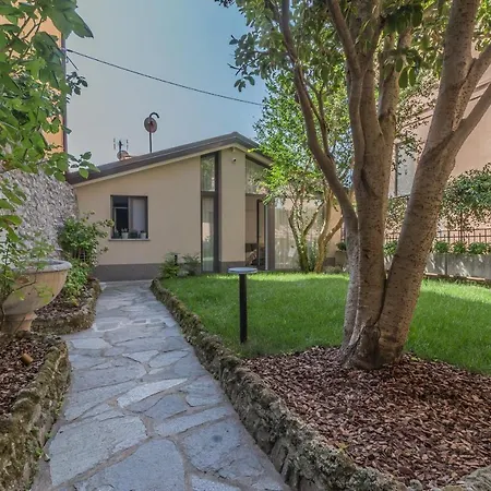 The Secret Garden Daire Varenna